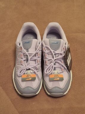 NWT Avia Elevate Light Purple Sneakers Womens Size 7.5W, Memory Foam